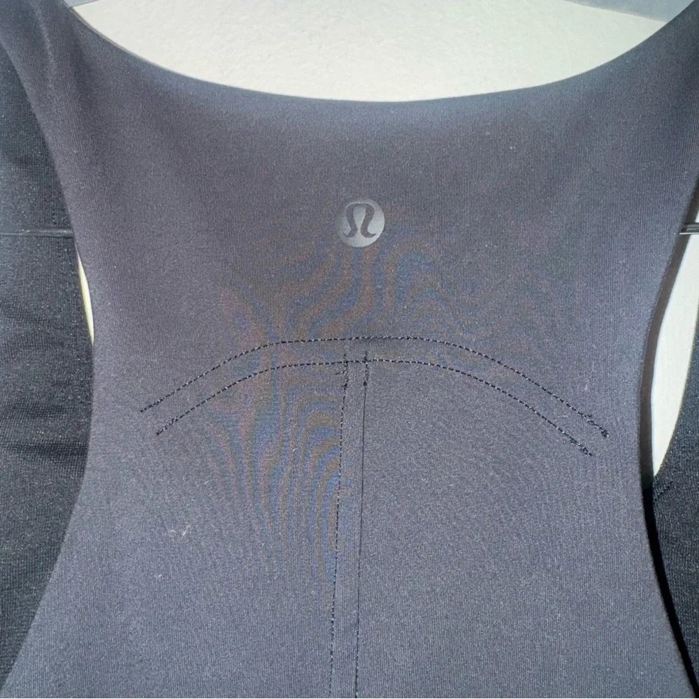Lululemon Women's Black InStill Luxtreme Tank Top Size 4